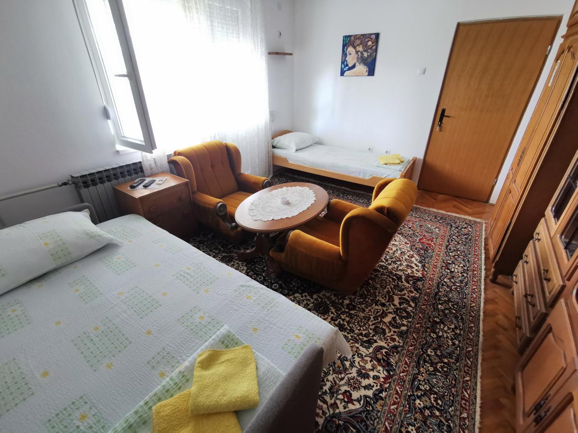 Apartments Domacinstvo Nikolic วาลเยโว ภายนอก รูปภาพ