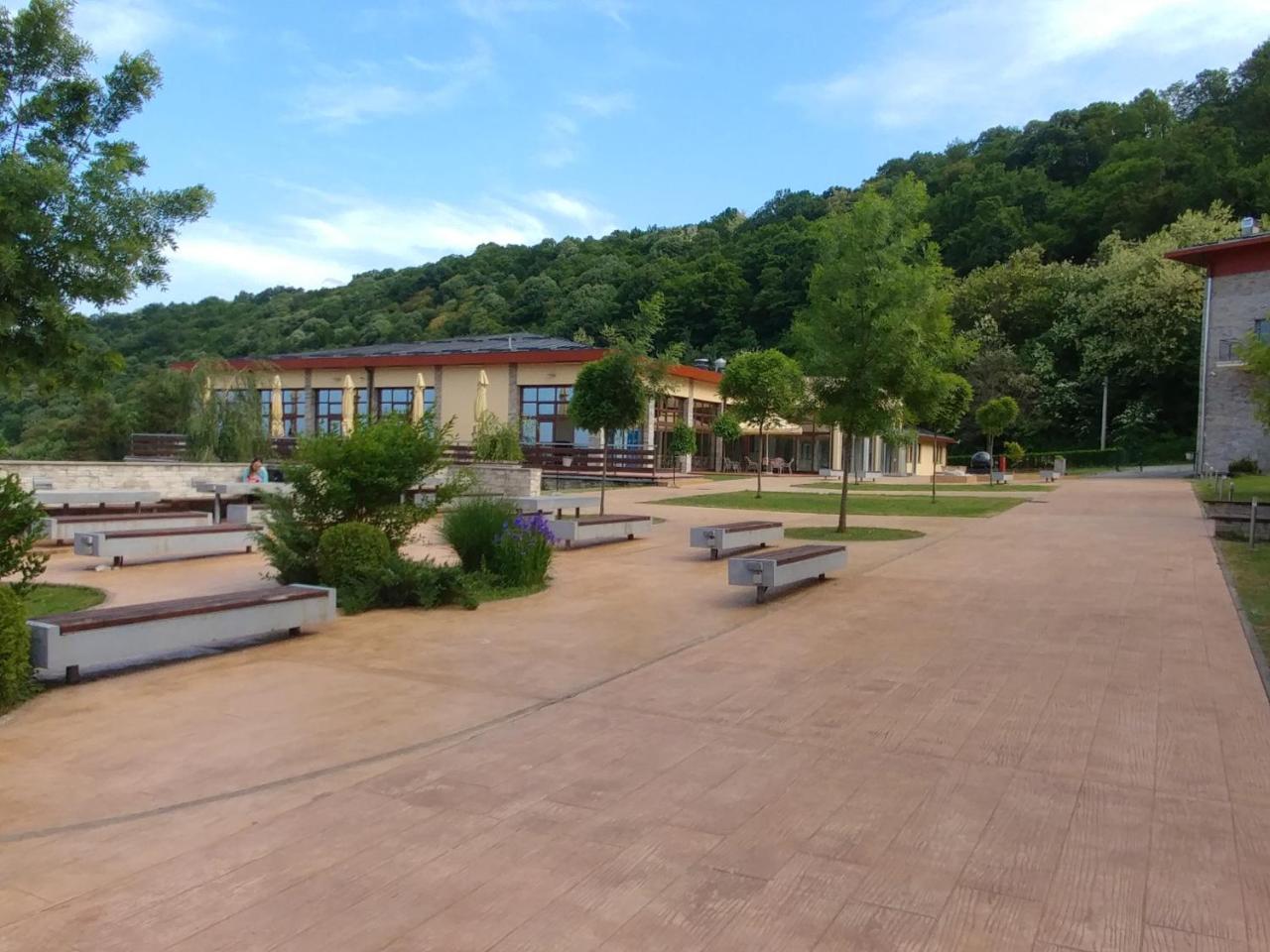 Apartments Domacinstvo Nikolic วาลเยโว ภายนอก รูปภาพ